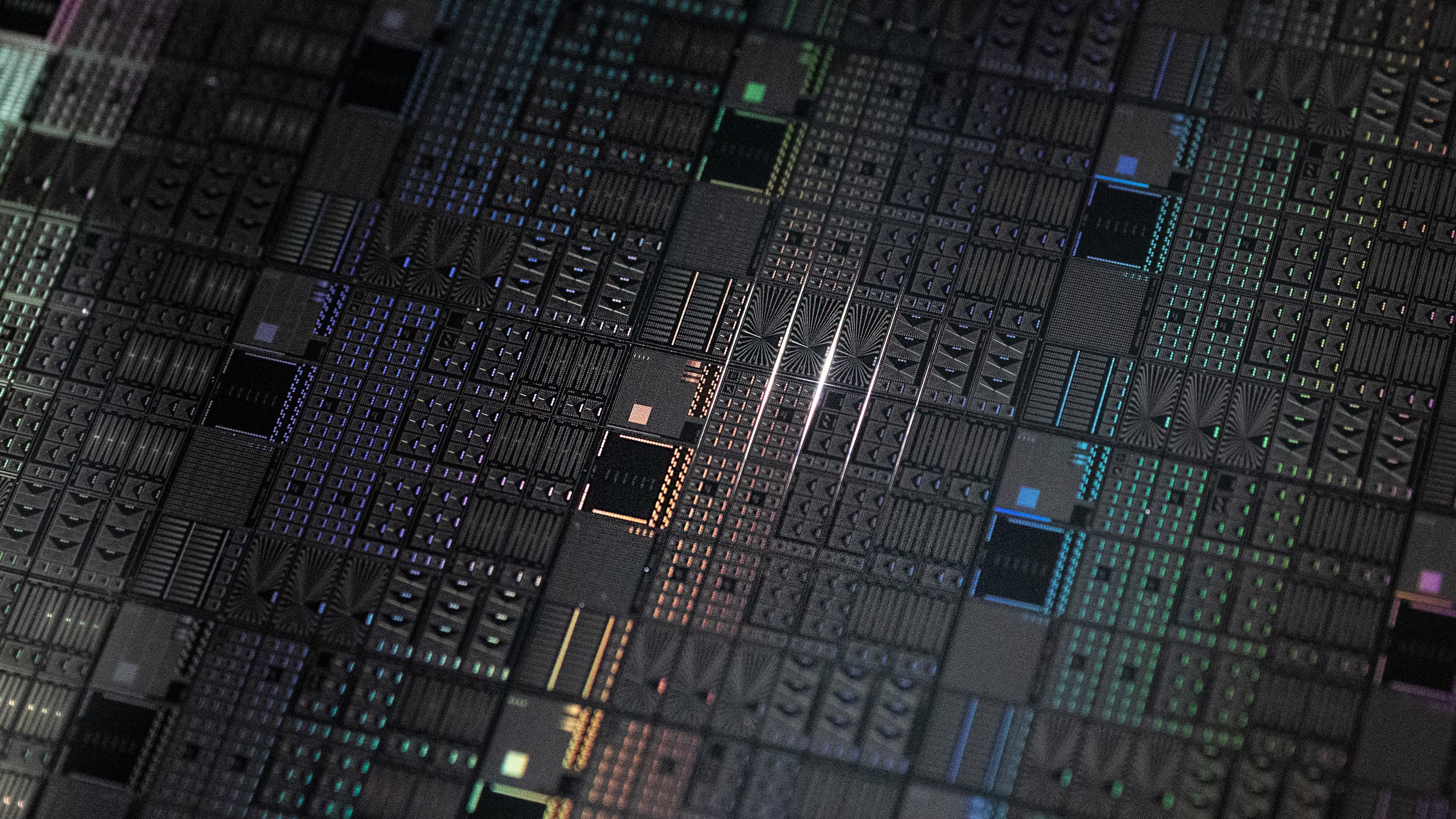 Physical spin qubits