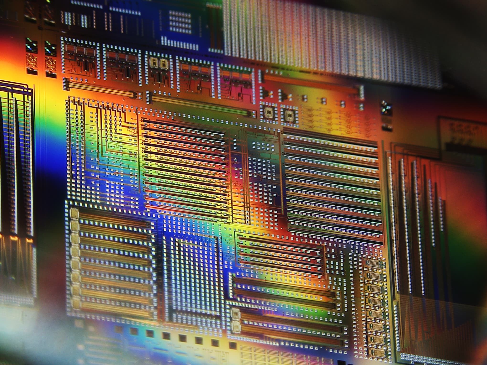 Micro assembled Terabit/s capable optical transceivers for Datacom applications