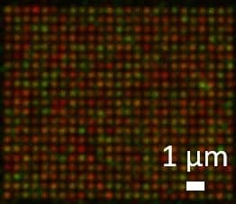 Fluorescence microscopy nanoscale holes