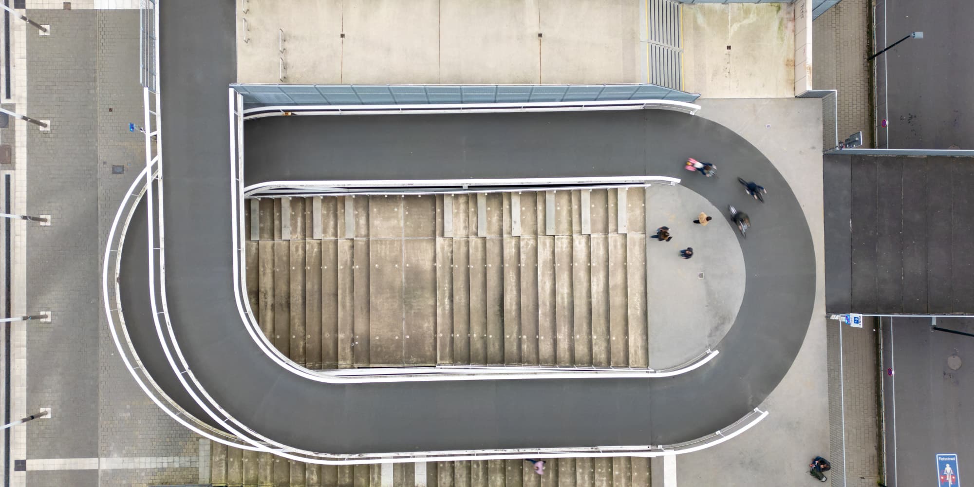 Smart urban logistics